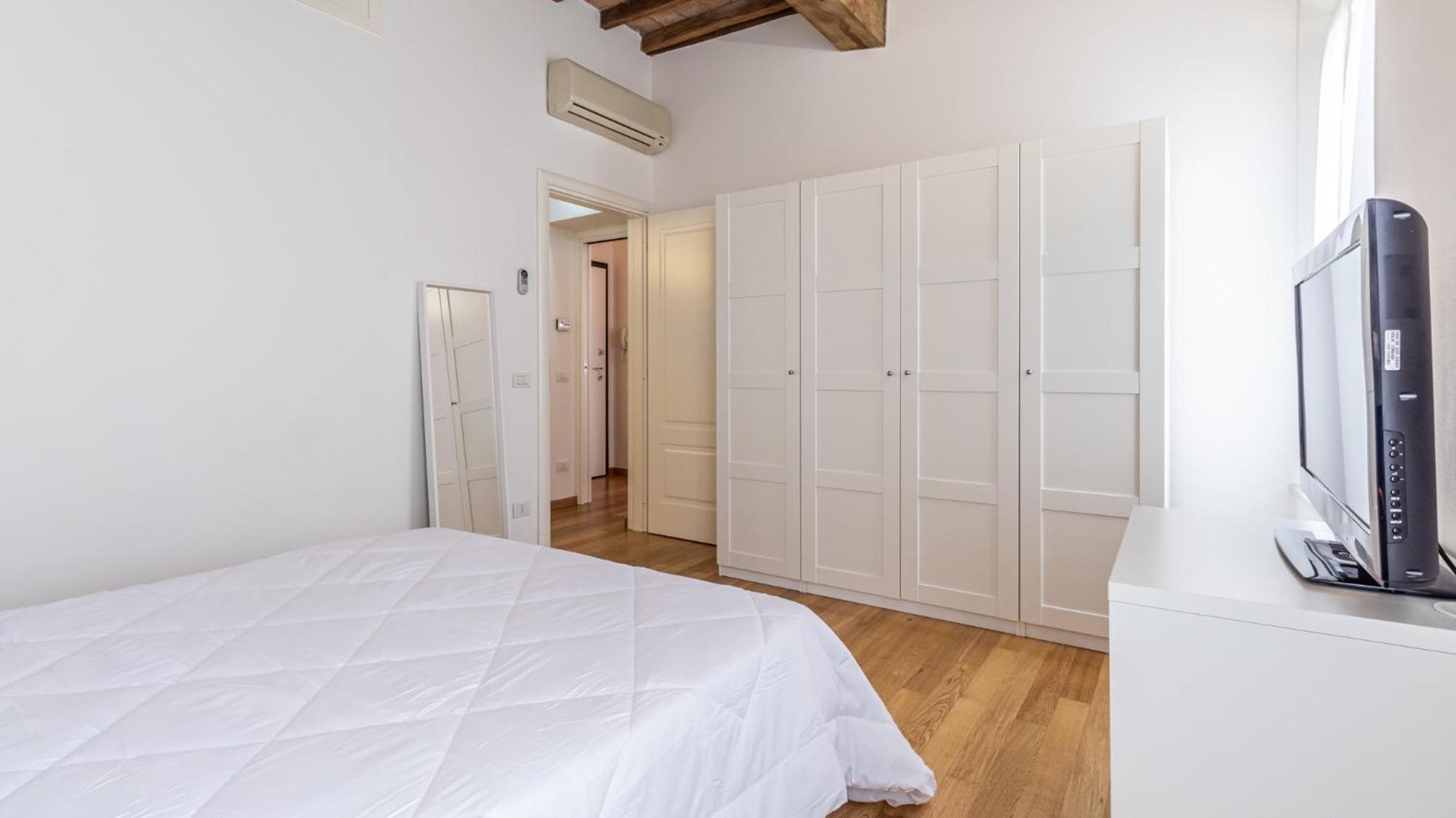 Piazza Martiri-In Pieno Centro Sotto Al Castello Appartement Carpi Buitenkant foto